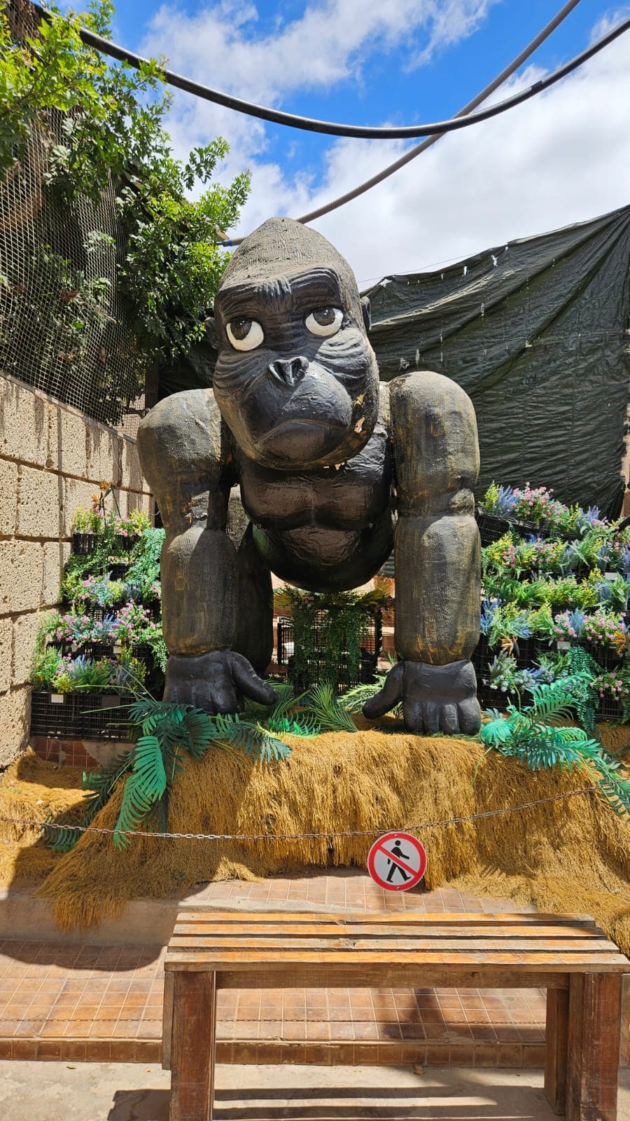 Gorillaszobor a Monkey Park területén