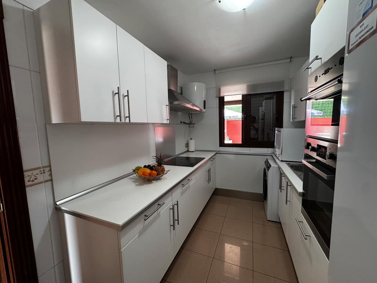 Fully equipped kitchen