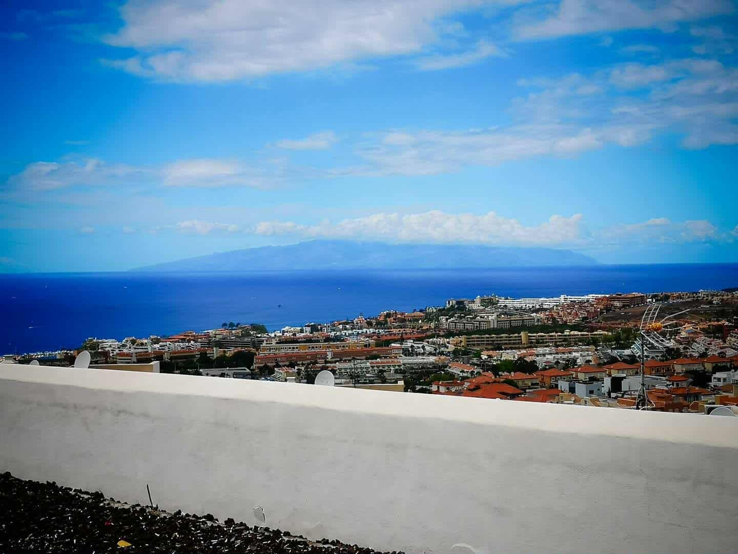 Ocean view with La Gomera from the balcony